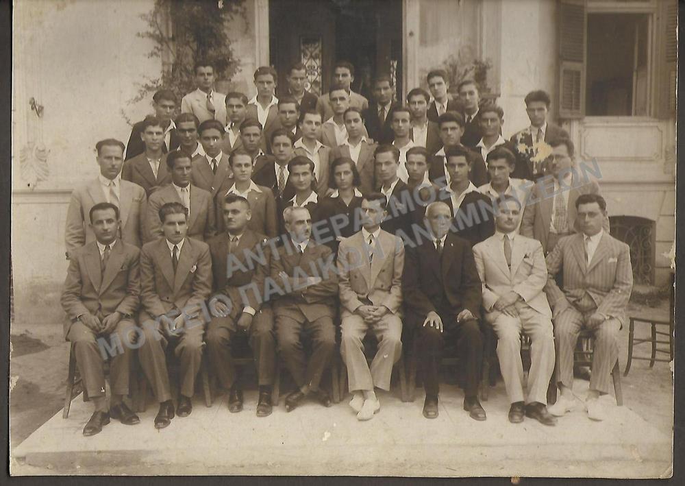 ΣΧΟΛΙΚΕΣ ΦΩΤΟΓΡΑΦΙΕΣ 