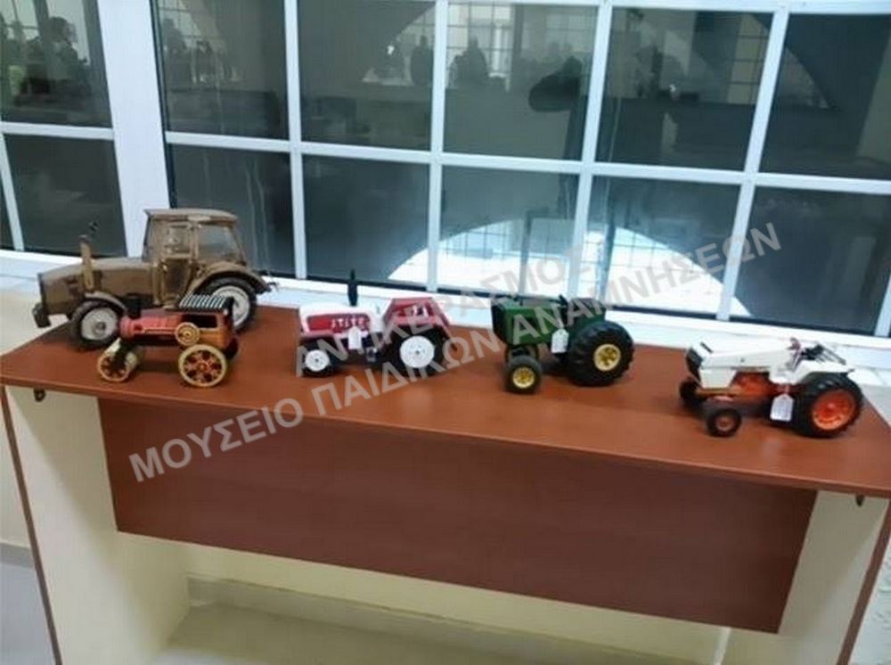 ΕΚΘΕΣΗ ΠΑΛΑΙΩΝ ΠΑΙΧΝΙΔΙΩΝ ΣΤΟ ΑΡΧΑΙΟΛΟΓΙΚΟ ΜΟΥΣΕΙΟ ΠΤΟΛΕΜΑΪΔΑΣ(13-12-2014 ΜΕΧΡΙ 15-01-2015)