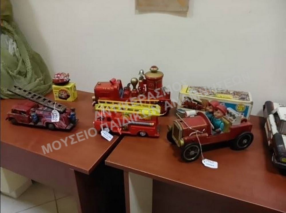 ΕΚΘΕΣΗ ΠΑΛΑΙΩΝ ΠΑΙΧΝΙΔΙΩΝ ΣΤΟ ΑΡΧΑΙΟΛΟΓΙΚΟ ΜΟΥΣΕΙΟ ΠΤΟΛΕΜΑΪΔΑΣ(13-12-2014 ΜΕΧΡΙ 15-01-2015)